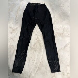 Bombshell liquid leggings